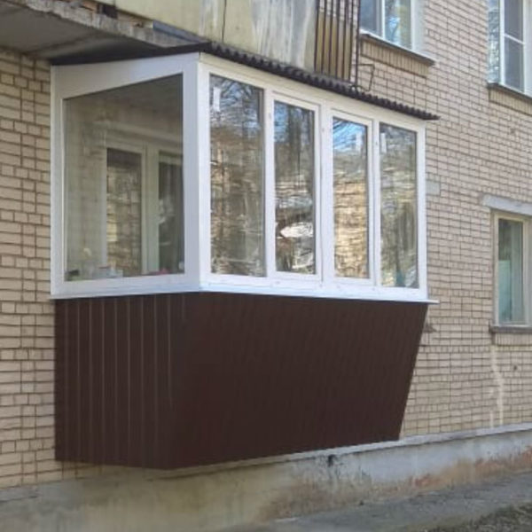 установка балкона на первом этаже 2